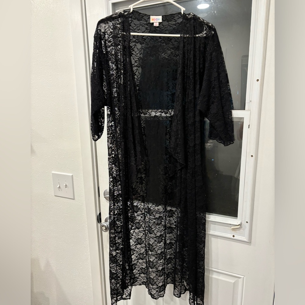 Lularoe Women’s Size Small Black Lace Shirley